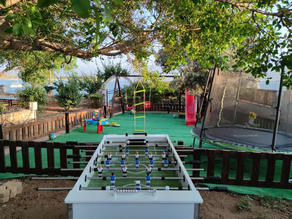 Seaside, Relaxing Family House With Playground! Villa Lavrys 4 Marathi  Bagian luar foto