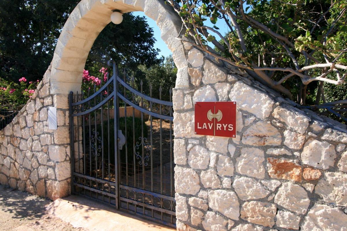 Seaside, Relaxing Family House With Playground! Villa Lavrys 4 Marathi  Bagian luar foto